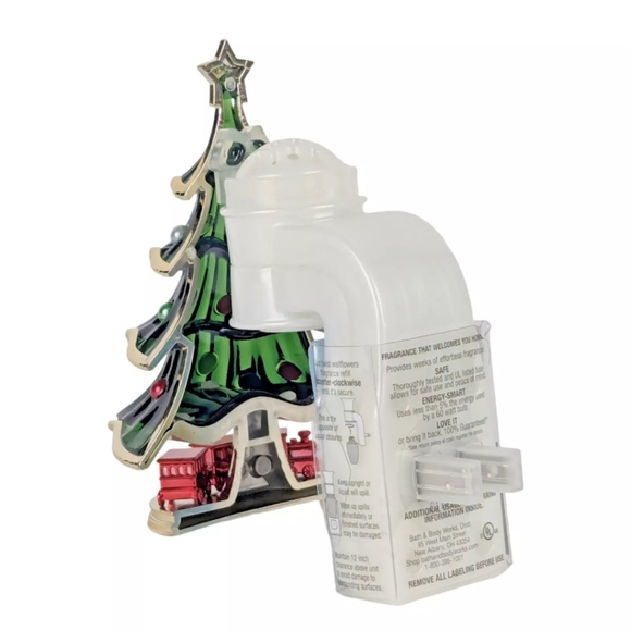 Bath & Body Works • Christmas Tree Train Wallflowers Light Up Plug In Diffuser - Picture 5 of 9